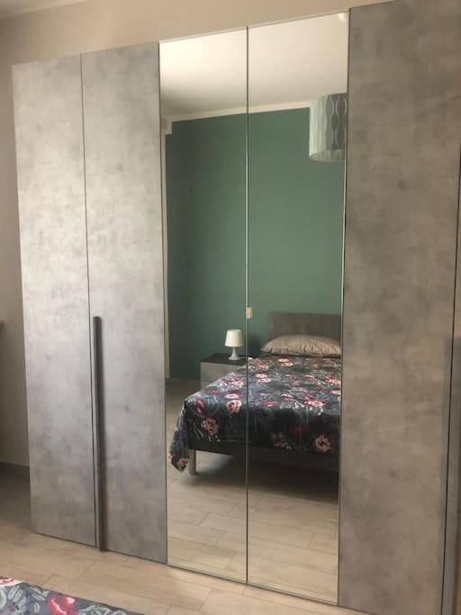 Appartamento Veronica, Per Lavoro E Relax Corsico Ngoại thất bức ảnh